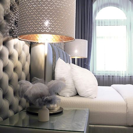 Apartment Luxury Centre Located Київ Екстер'єр фото