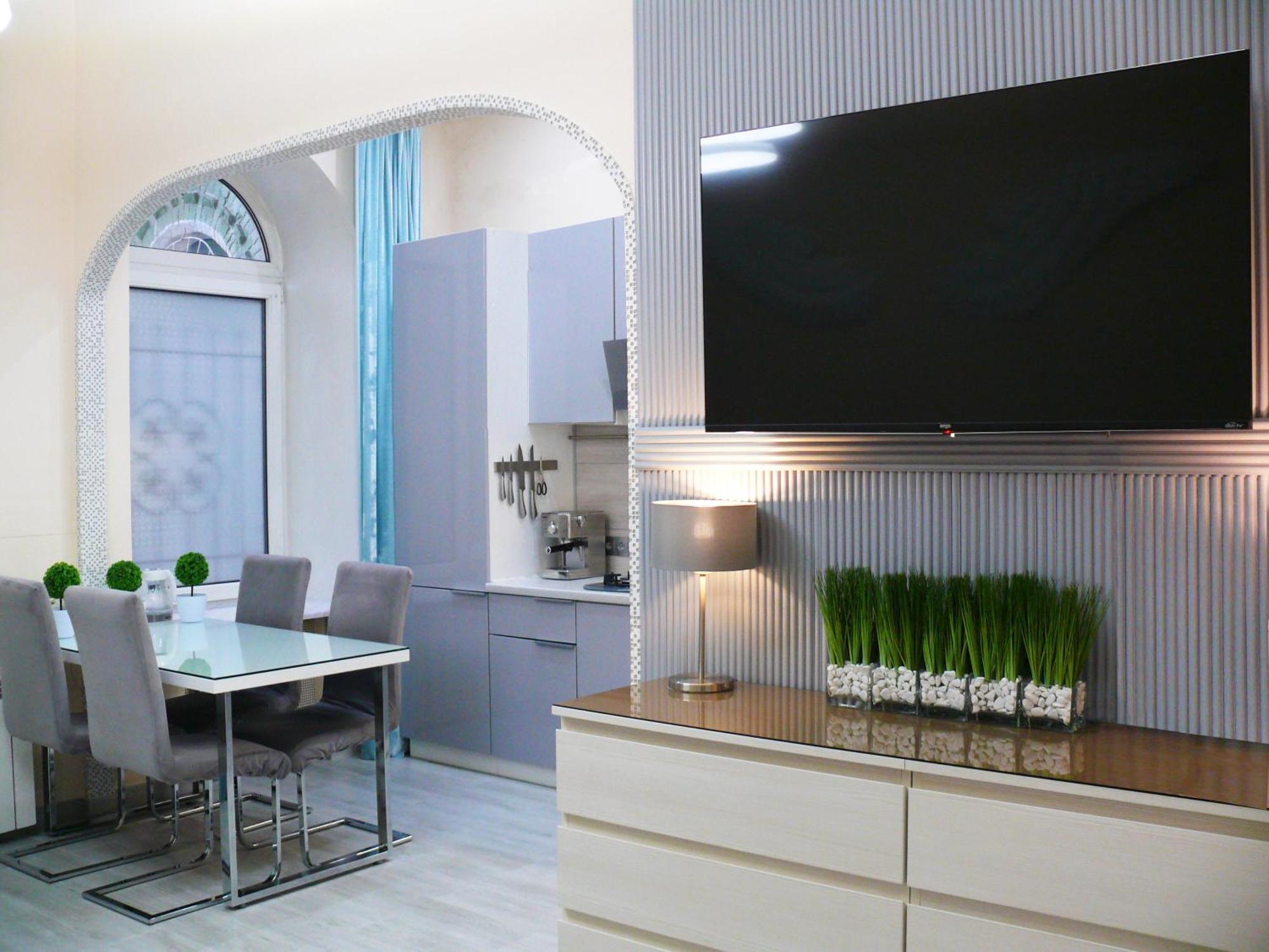Apartment Luxury Centre Located Київ Екстер'єр фото